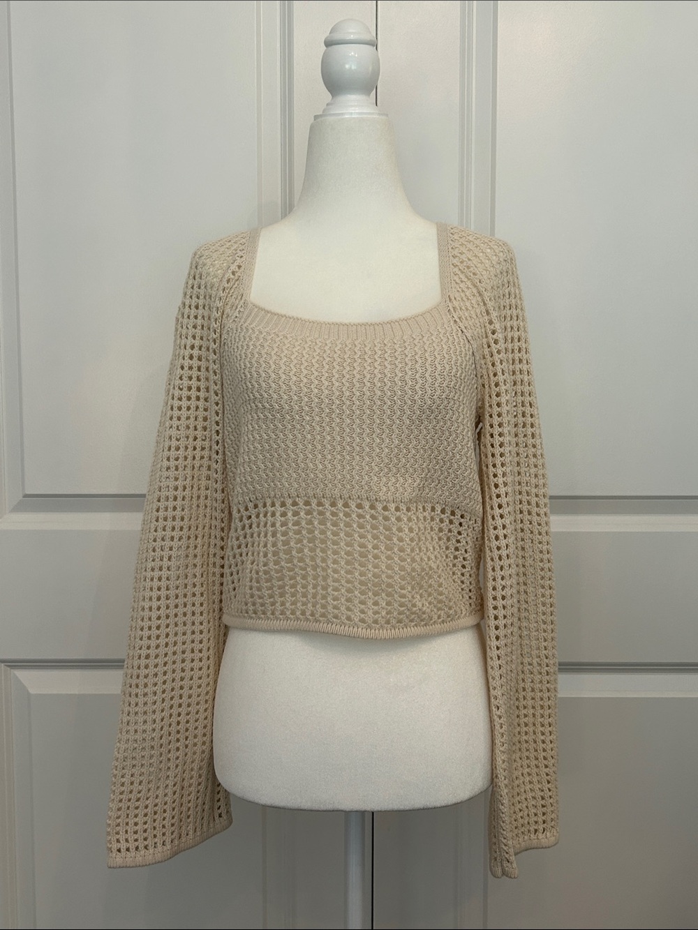 GB Open-Knit Cropped Scoop Neck Sweater - Cream